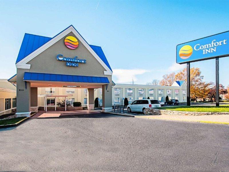 Comfort Inn Falls Church - Tysons Corner Exterior photo
