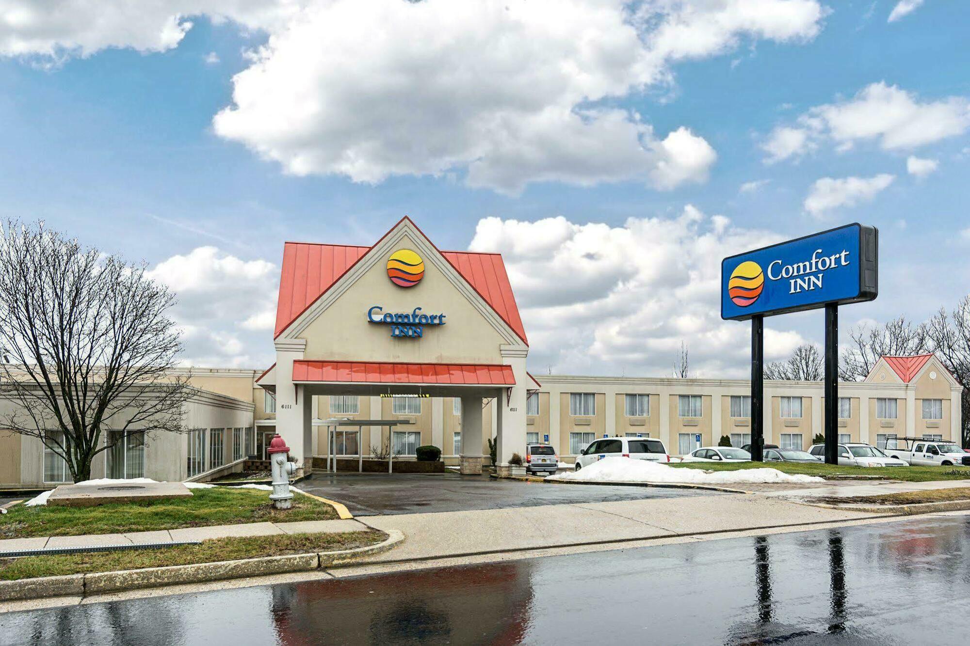 Comfort Inn Falls Church - Tysons Corner Exterior photo
